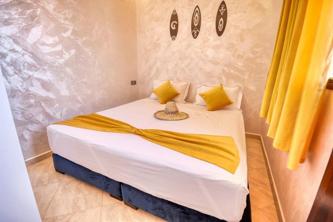 Imsouane Bleu Bay House Hotel Bagian luar foto
